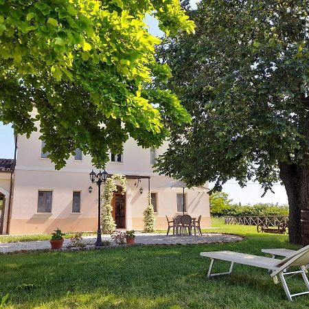 Villa Marietta Country House - Marche Montemaggiore al Metauro Buitenkant foto