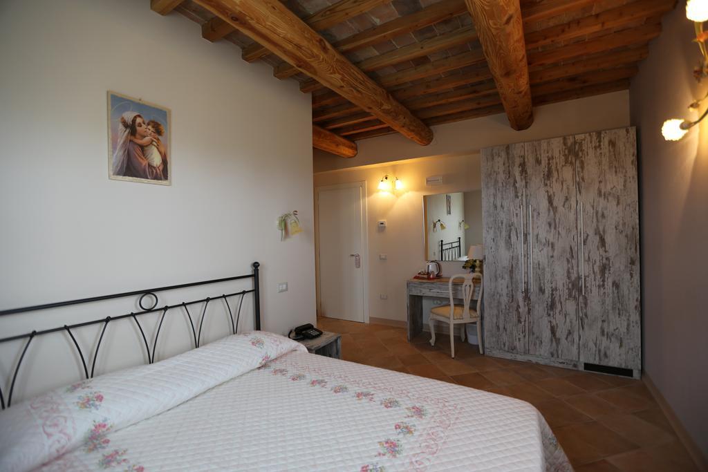 Villa Marietta Country House - Marche Montemaggiore al Metauro Kamer foto