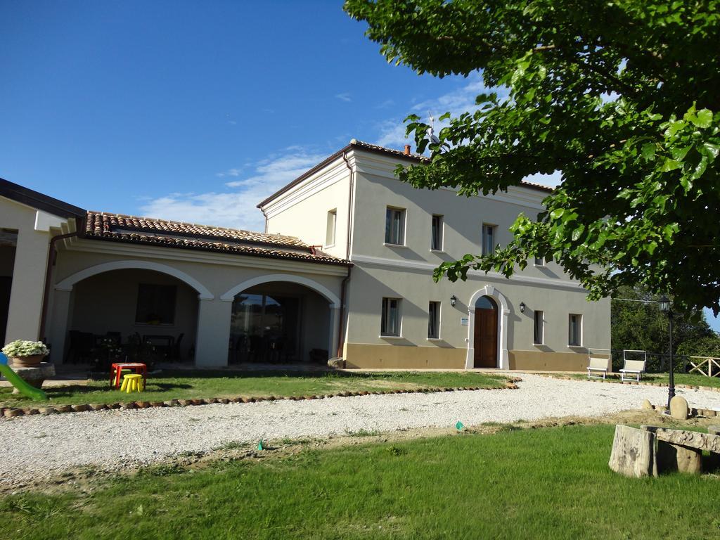 Villa Marietta Country House - Marche Montemaggiore al Metauro Buitenkant foto