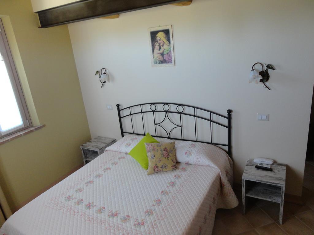 Villa Marietta Country House - Marche Montemaggiore al Metauro Buitenkant foto