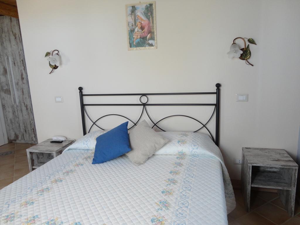 Villa Marietta Country House - Marche Montemaggiore al Metauro Buitenkant foto